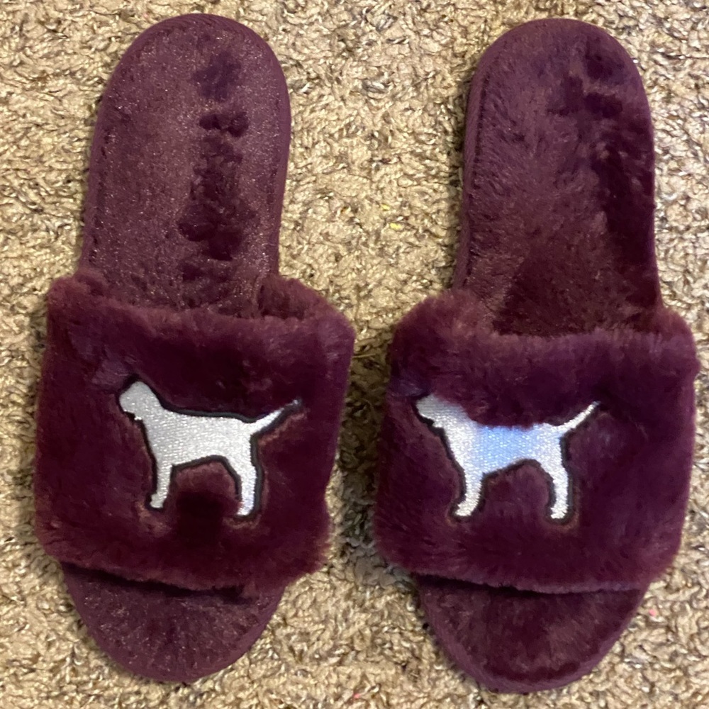 Pink Victoria secret fuzzy slippers